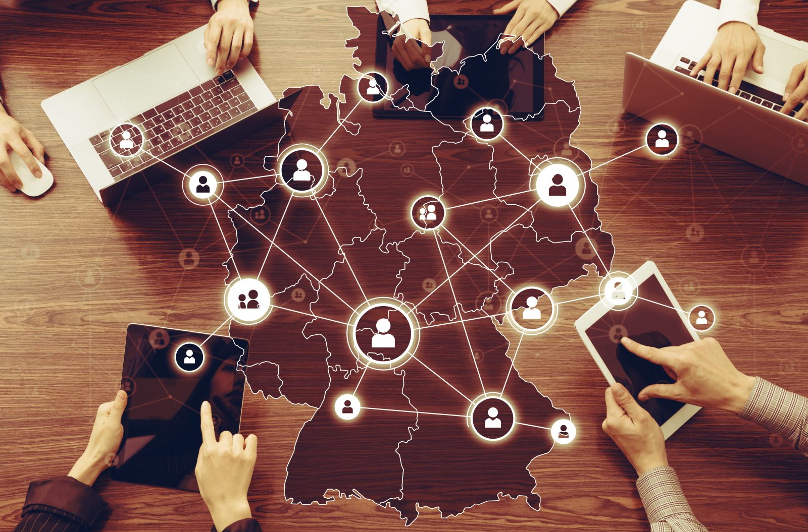 SMS Autokauf — wir kaufen Ihr Fahrzeug deutschlandweit, sofort Bargeld bei Abholung